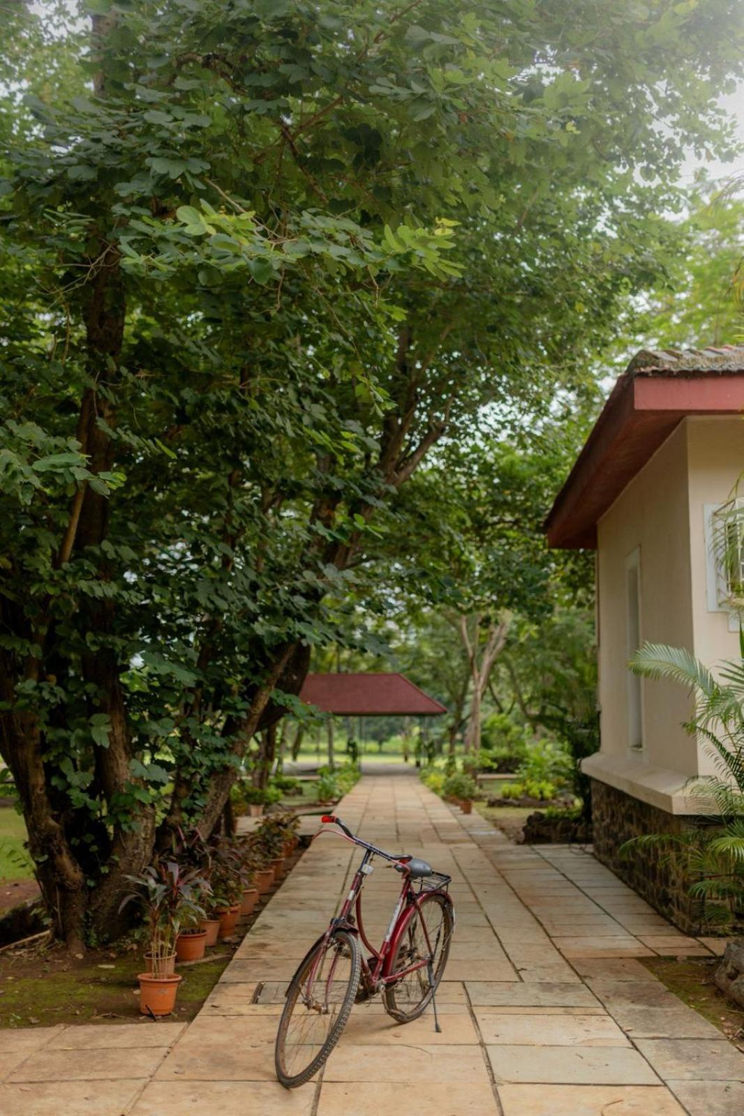 Modi'S Resort, Karjat Exterior photo